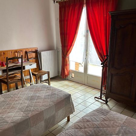Manoir De La Gravette, Maison & Table D'Hotes Montauban Exterior photo